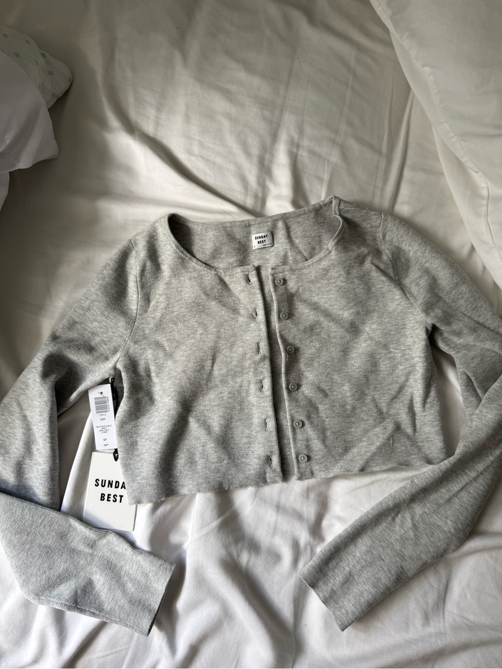Aritzia / Sunday Best Izzy Cardigan - Picture 3 of 3